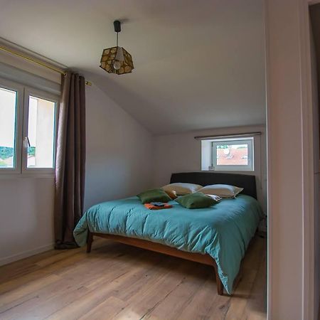 Emilie Une Nuit - 3 Chambres Au 2E Etage - Maison Avec Chats Vandieres  Ngoại thất bức ảnh