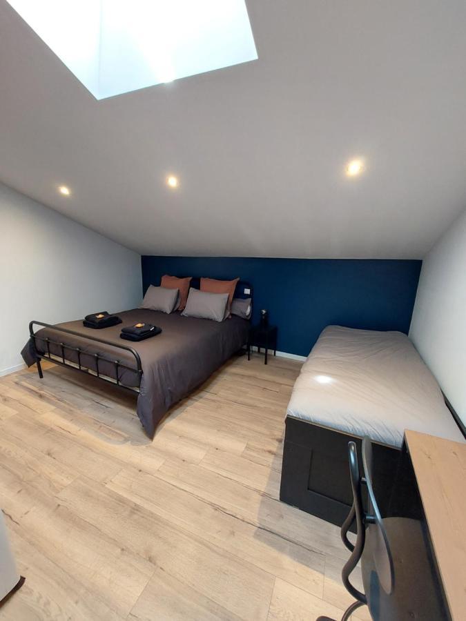 Emilie Une Nuit - 3 Chambres Au 2E Etage - Maison Avec Chats Vandieres  Ngoại thất bức ảnh